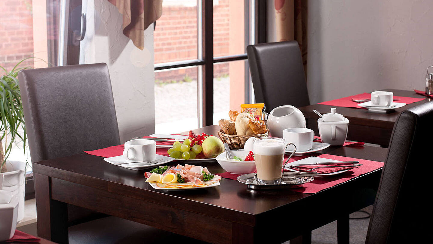 Übernachtung mit Frühstück in Lutherstadt Wittenberg Hotel-Pension „Am Schwanenteich“