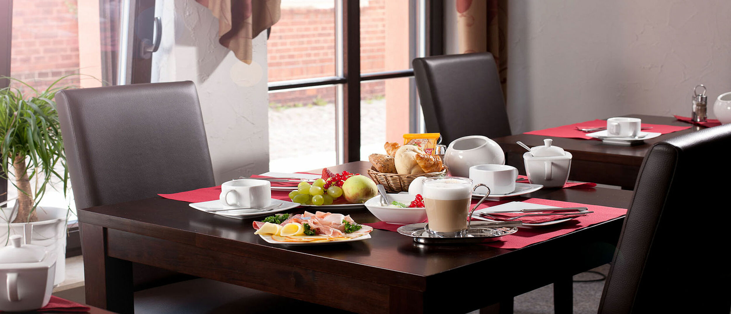 Übernachtung mit Frühstück in Lutherstadt Wittenberg Hotel-Pension „Am Schwanenteich“
